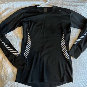 WOMEN’S HELLY HANSEN LONG-SLEEVE CREW BASE LAYER MEDIUM